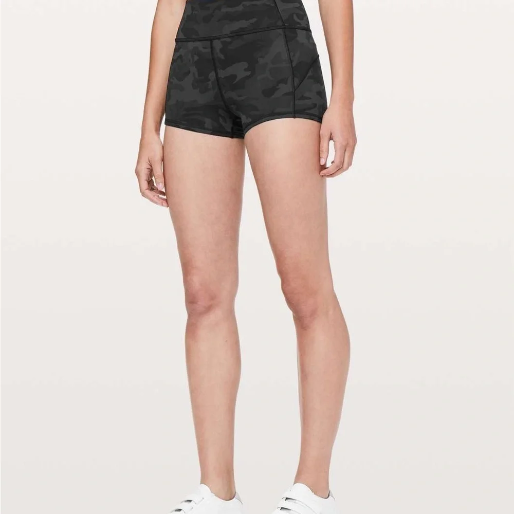 lululemon  Black Camo in movement  Women Shorts